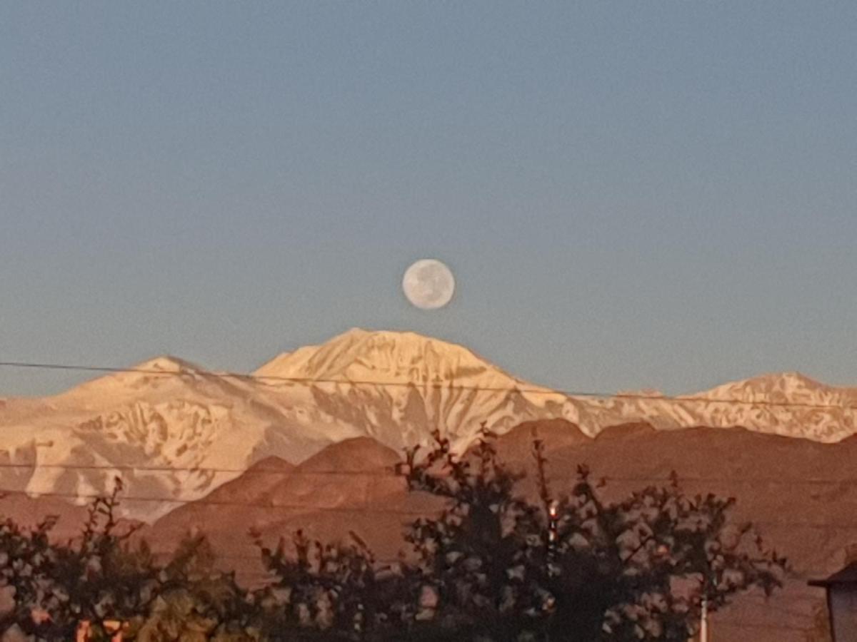 Casa Al Pie De Los Andes ルハン・デ・コージョ エクステリア 写真